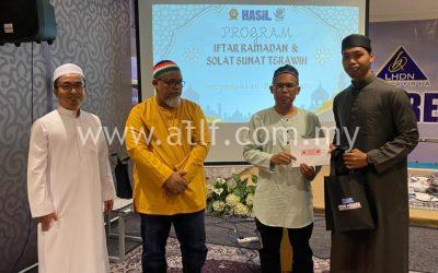 Majlis Iftar dan Solat Sunat Terawih di Lembaga Hasil UTC Terengganu
